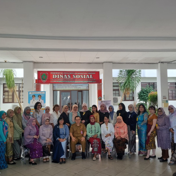 Dinas Sosial Provinsi Kalimantan Tengah memperingati Hari Kartini Tahun 2025